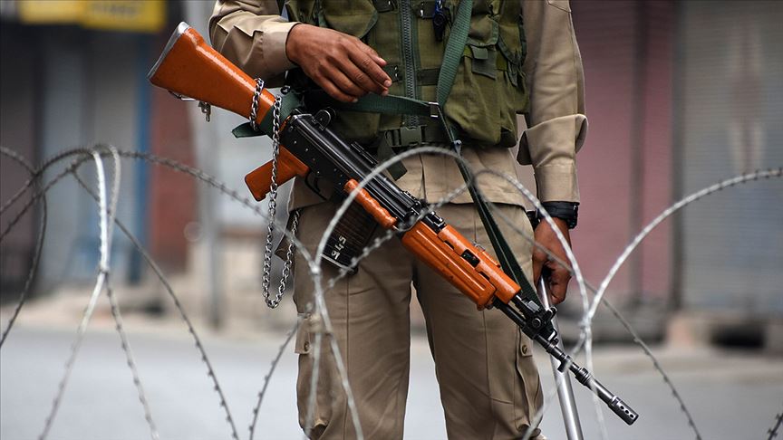 Pakistan Keşmir'de Hint ateşine karşılık verdi: 9 Hint askeri öldü