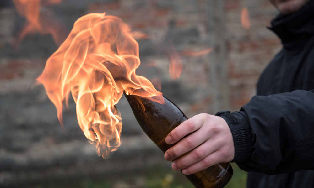 Almanya'da camiye ırkçı terör saldırısı