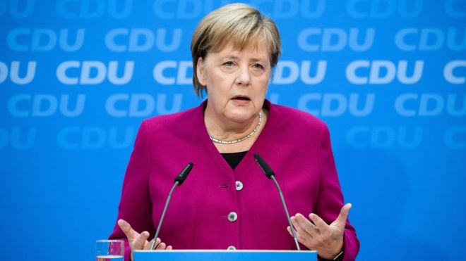 Merkel, ülkedeki antisemitizm ve ırkçılık konusunda uyardı