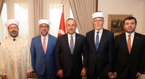 Çavuşoğlu: Yunanistan'daki Müslüman Türk Azınlığın haklarını korumaya devam edeceğiz