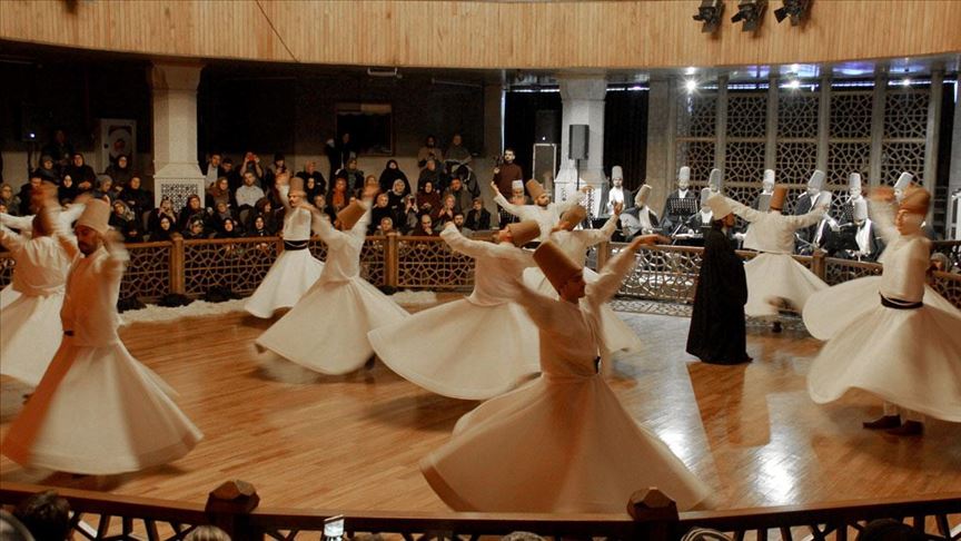 Mevlana'yı anma töreninde 'Anlatımlı Sema Ayini' icra edildi