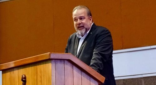 Küba'da 43 yıl aradan sonra başbakan seçildi