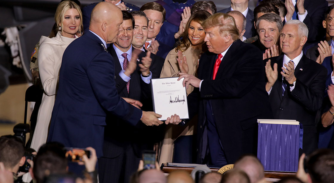 ABD'den 738 milyar dolarlık rekor savunma bütçesi