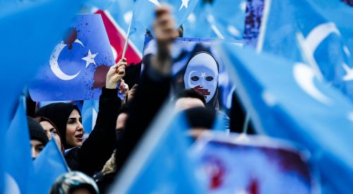 Çin'in Uygurlara yönelik baskı politikaları Berlin'de protesto edildi