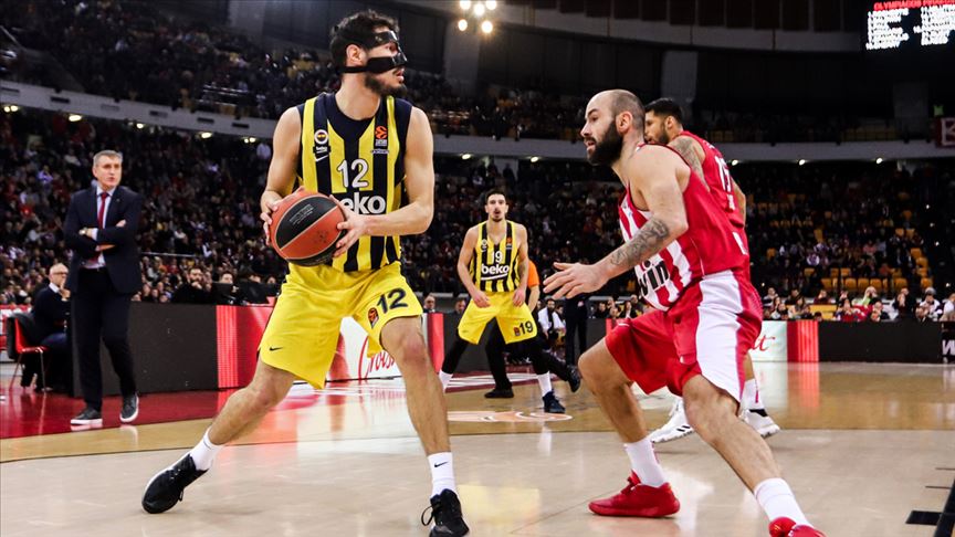 Fenerbahçe Beko Olympiakos'u deplasmanda yendi
