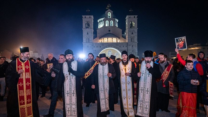 Dini Özgürlükler Yasası Karadağ-Sırbistan ilişkilerini gerdi