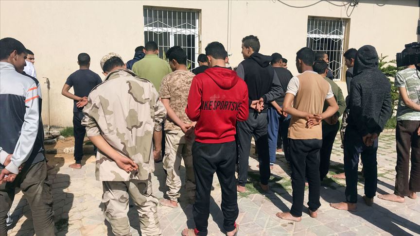 Güvenlik görevlisi olma hayaliyle BAE'ye giden Sudanlılar, kendilerini Hafter'in kamplarında buldu