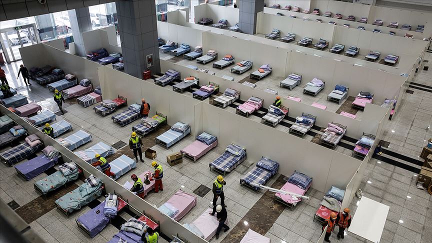 Yeni tip koronavirüs salgını Vuhan'da 500 bin vakaya ulaşılabilir