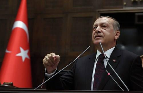 Erdoğan: Askerlerimize en küçük zarar gelmesi halinde rejim güçlerini vuracağız