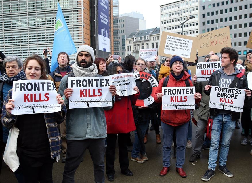 Brüksel'de, AB'nin ve Yunanistan'ın göç politikaları protesto edildi
