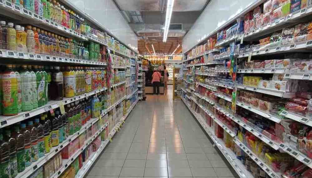 Yarından itibaren marketlerde alışveriş kontrollü olacak