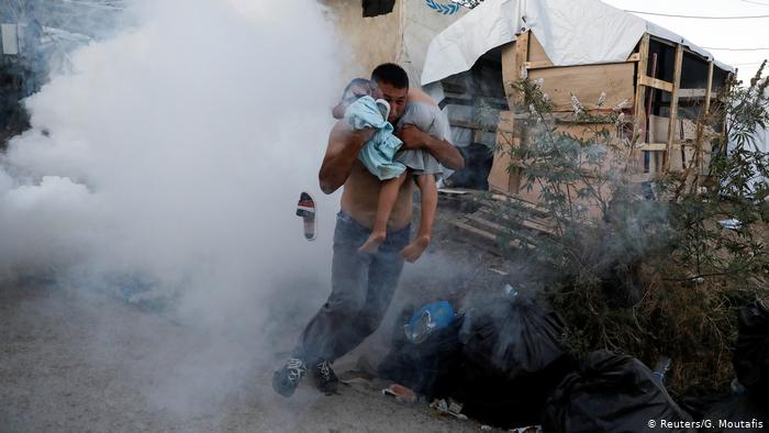 Moria mülteci kampında yangın: 4 ölü, 1 yaralı