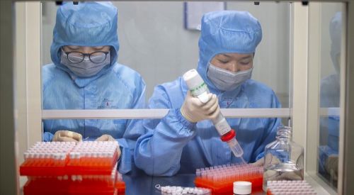 Çin'de yeni tip koronavirüs aşısının klinik denemelerine onay verildi