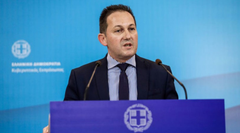 Yunanistan'da 10 kişiden fazlası bir araya gelemeyecek!