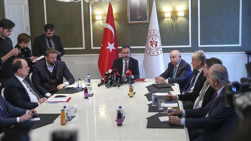 Türkiye’de koronavirüs nedeniyle tüm ligler ertelendi