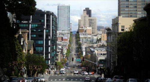 California nüfusunun yüzde 56'sının korona virüsünden etkileneceği öngörülüyor