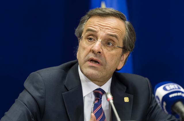 Başbakan Samaras: 2014 sonuna kadar 15 bin memur işten çıkarılacak