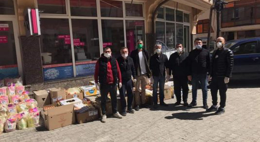 Vrapçişte Yardım Vakfı'ndan ihtiyaç sahiplerine yardım paketleri dağıtıldı