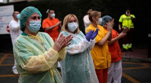 113 yaşındaki kadın Kovid-19'u yendi