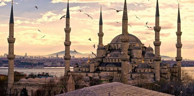 Camiye gidemeyenler bayram namazını evde kılabilir