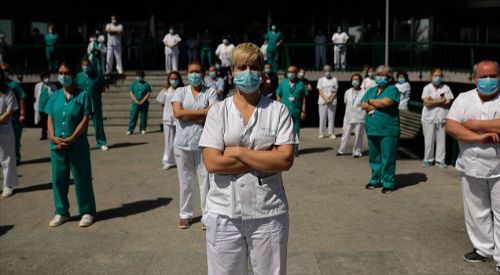 İspanya'da sağlık çalışanları eylem yaptı