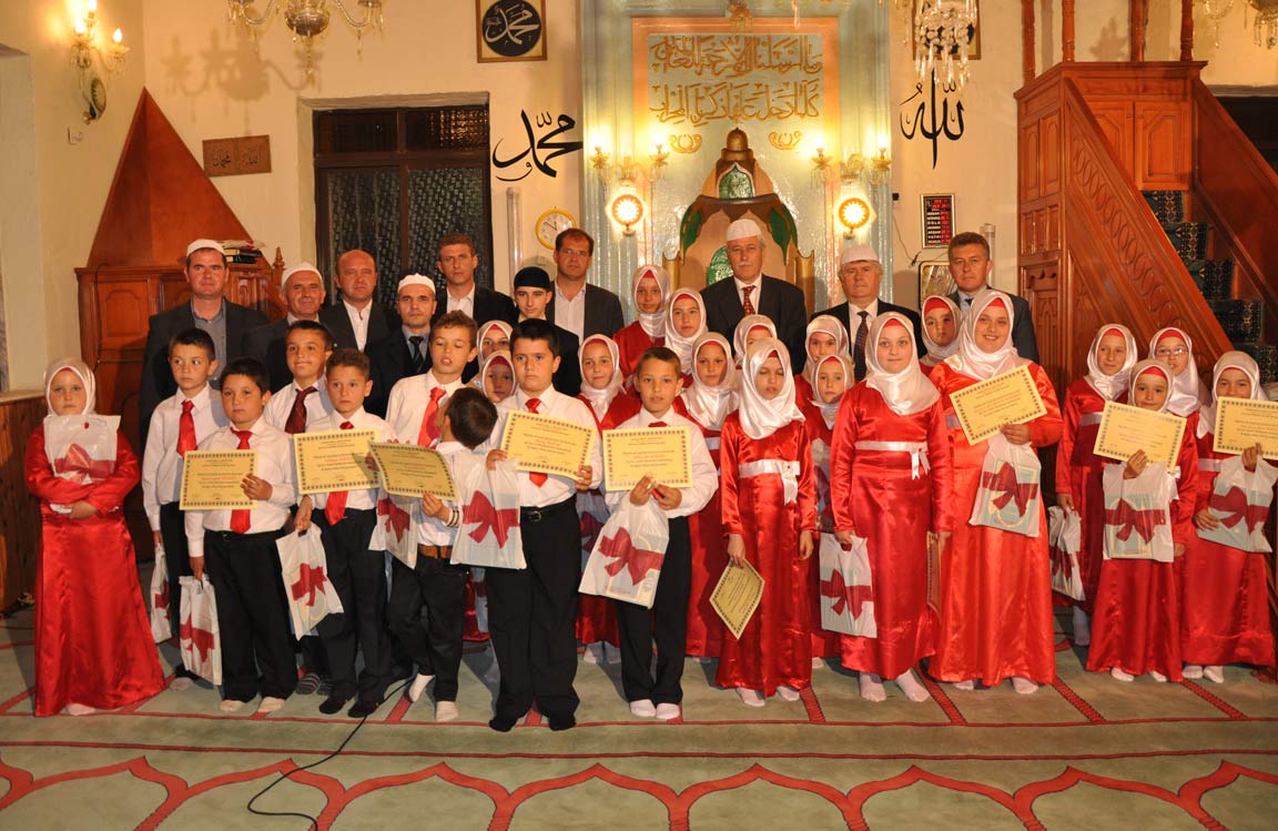 Kurcalı Kur’an Kursu talebeleri hatim merasiminde büyük beğeni topladılar