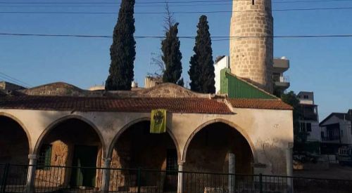 Camiye Bizans bayrağı asan provokatör zihniyete sert tepki