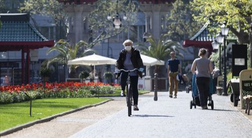 Almanya’nın bir kentinde vakaların artması üzerine eski önlemlere dönüldü