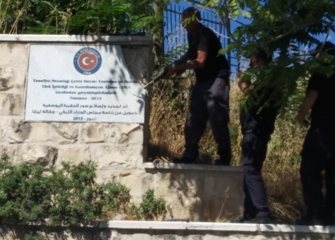 'O tabelaları sökebilirsiniz, ama ümmetin gönlündeki Türkiye sevgisini asla sökemeyeceksiniz'