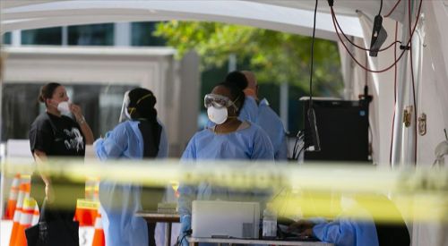 Dünyada Kovid-19 tespit edilen kişi sayısı 9 milyon 910 bini geçti