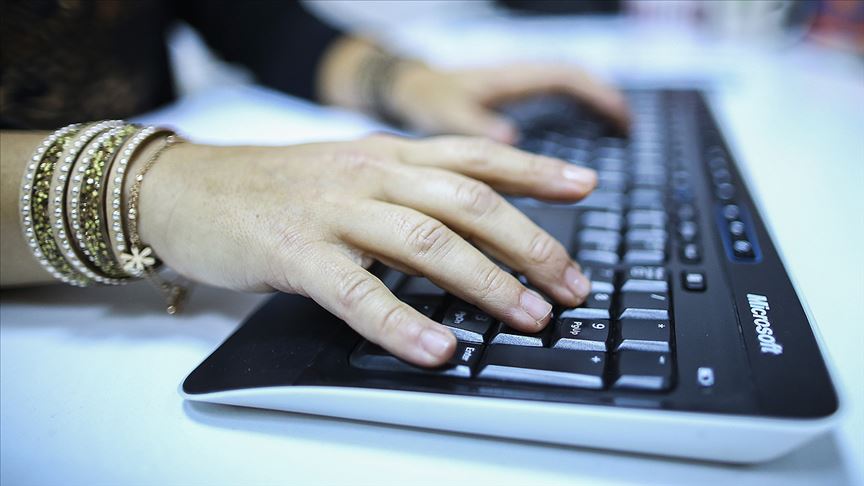 Koronavirüse karşı hijyen tedbirlerinde 'saat, takı ve uzun tırnak' uyarısı