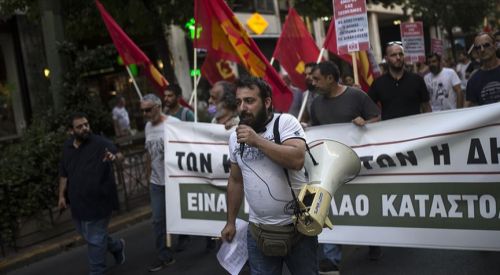 Yunanistan'da gösterileri kısıtlama tasarısı protesto edildi