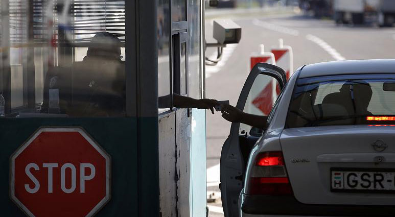 Yunanistan, 15 Temmuz'a kadar sınırlarını Sırbistan'dan gelecek ziyaretçilere kapattı
