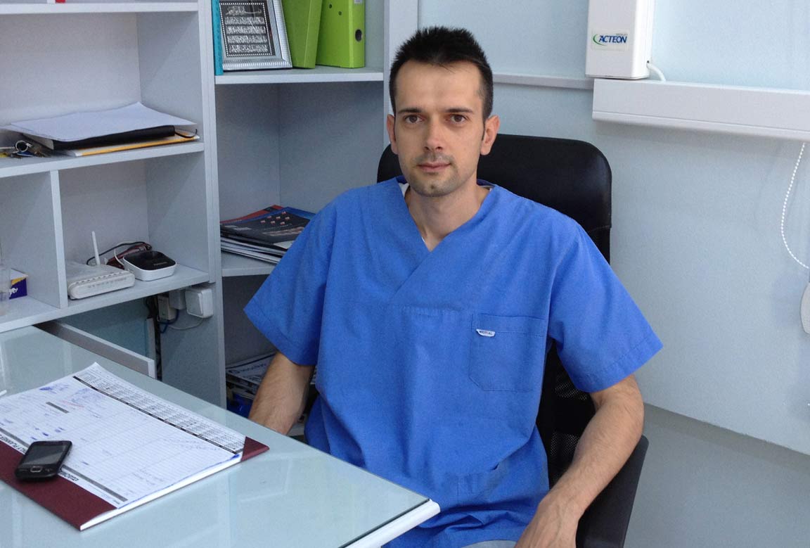 Diş Hekimi Murat Trampa muayenehanesini açtı