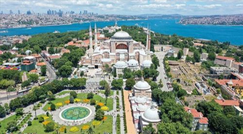ANALİZ | Ayasofya’nın camiye çevrilmesi kararı ve teo-politik tepkiler