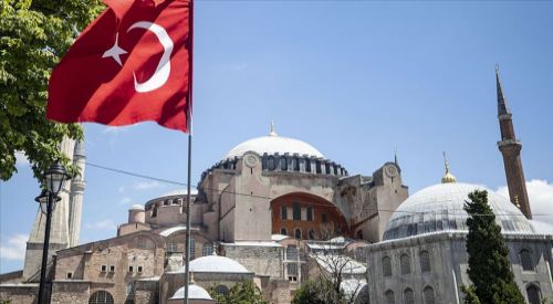 Katolik rahipten Türkiye'ye Ayasofya övgüsü