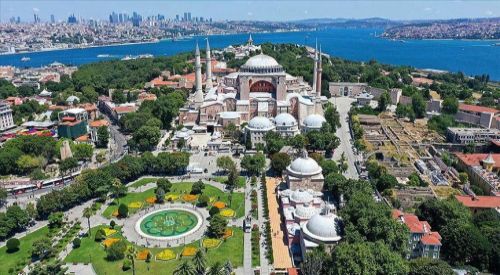 Ayasofya Camisi'ndeki açılış hazırlıklarında sona yaklaşıldı