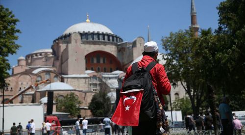Türkiye'nin dört bir tarafından Ayasofya Camisi'nde namaz kılmak için geldiler