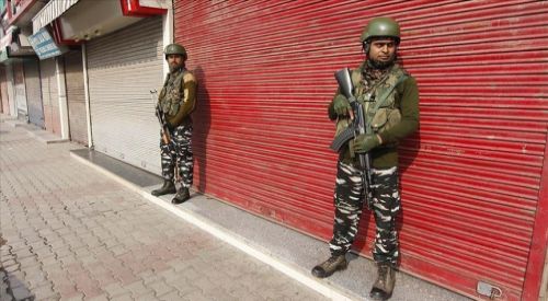 Özel statüsü kaldırılan Cammu Keşmir'de Müslümanlar etkisizleştiriliyor