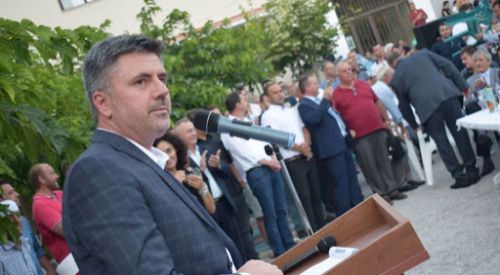 Deli Hüseyin: Bize aba altından sopa gösteriyorlar