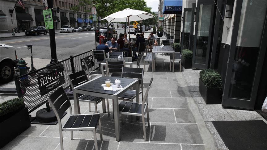 Araştırmaya göre restoranda yemek Kovid-19 bulaşma ihtimalini artırabilir