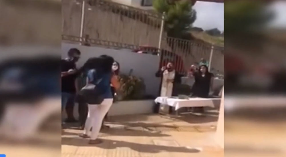Maske kullanımına karşı vaaz veren rahip tutuklandı