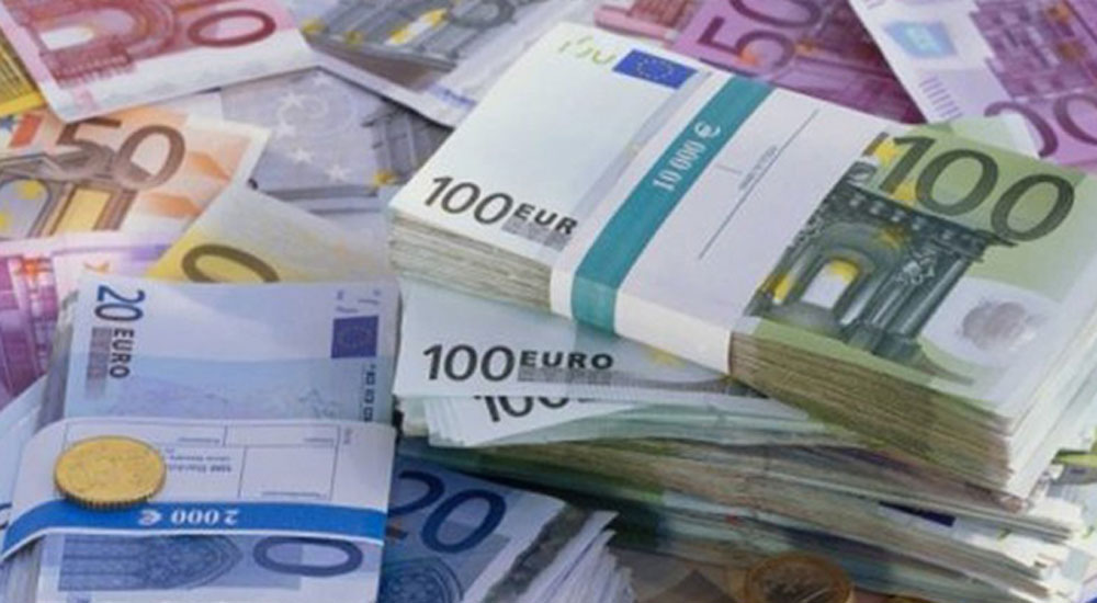 AB’den Yunanistan'a 2,7 milyar euroluk mali destek