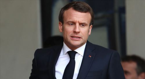 Macron'a başarısızlıklarını örtmek adına Müslümanları hedefe koyduğu eleştirisi