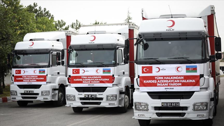 Türk Kızılayın Azerbaycan'a yardım malzemesi götüren konvoyu yola çıktı