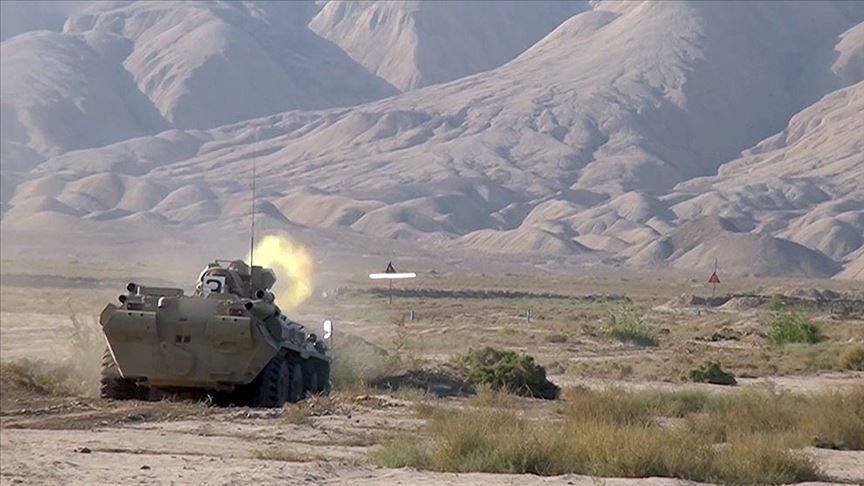 Azerbaycan ordusu Fuzuli kentini işgalden kurtardı