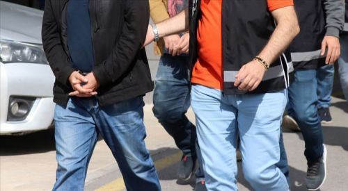 Meslekten ihraç edilen komiserler Yunanistan'a kaçarken yakalandı