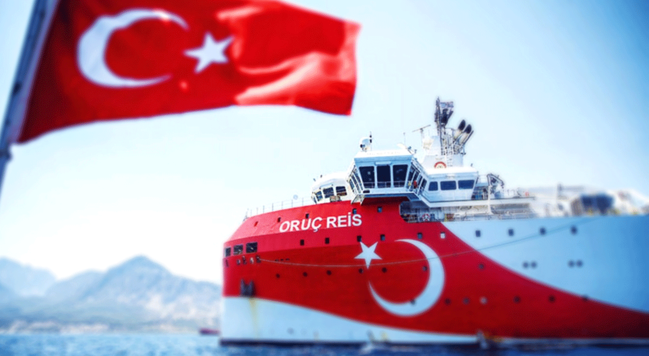 'Yunan savaş gemileri Oruç Reis'i bölgeden uzaklaştırdı' iddiasına yalanlama