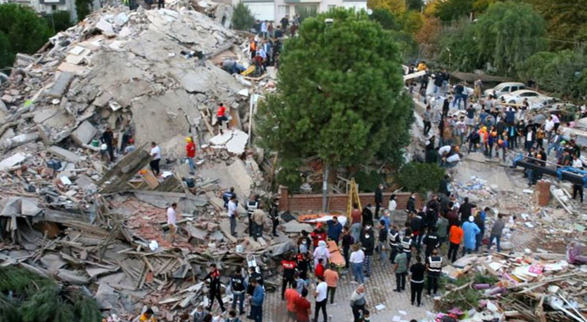 İzmir'deki depremde can kaybı 26'ya, yaralı sayısı 831'e yükseldi