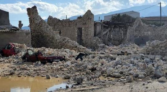Lekkas: Yunanistan'da 10 bin bina tehlike altında